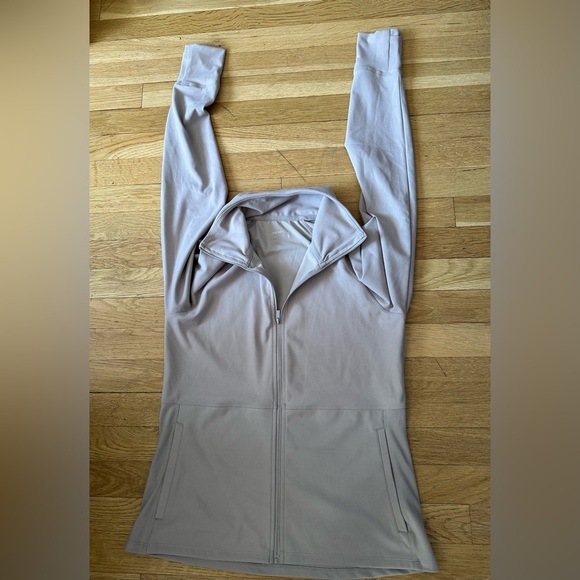 Women's Light Gray Zip-Up Jacket - Picture 2 of 5